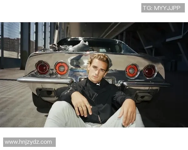 足球明星独特魅力揭秘香水广告背后的故事与精彩瞬间